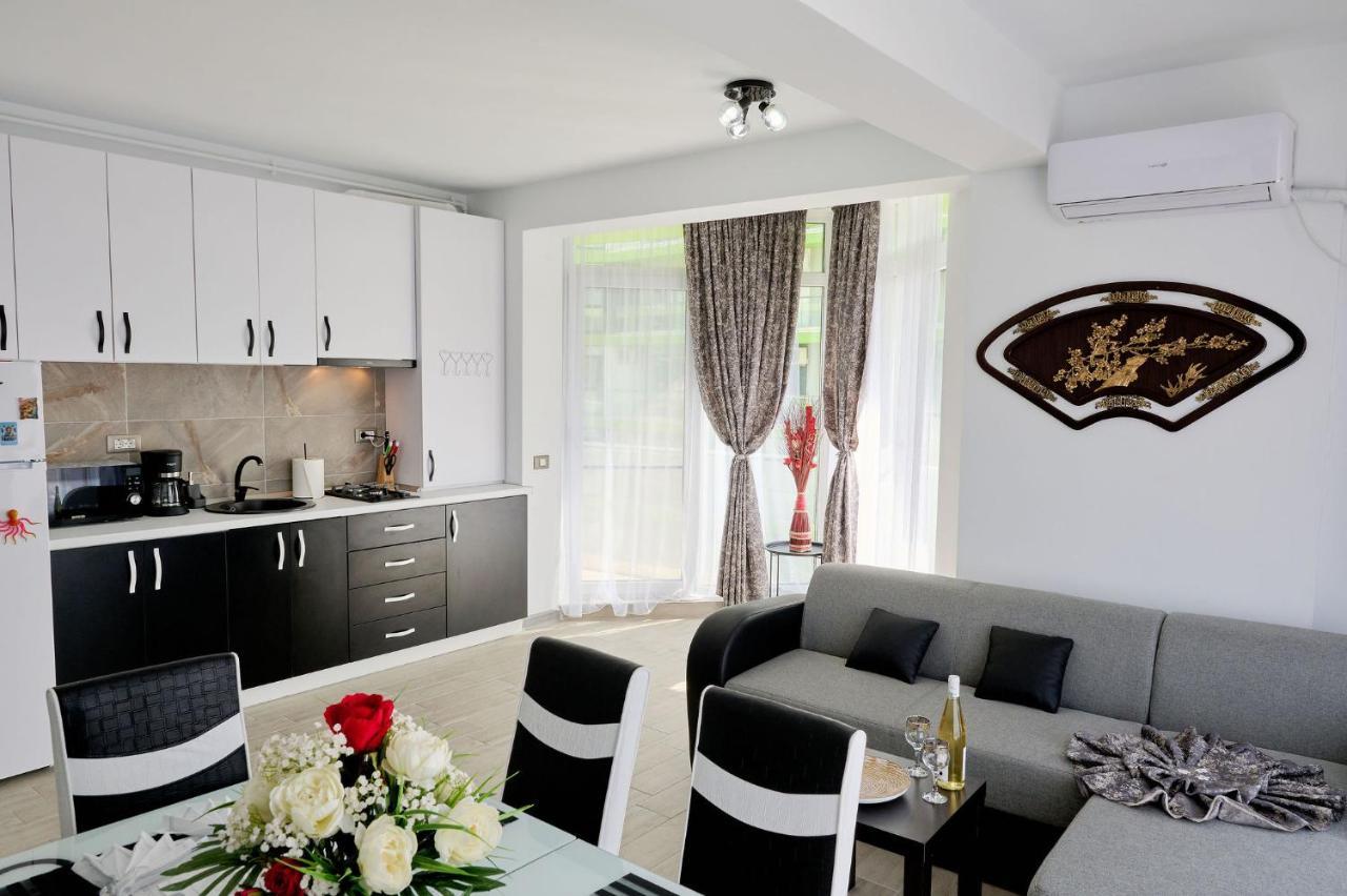 Moon Sea View Apartment - Spa N Pools Resort Mamaia Exteriér fotografie
