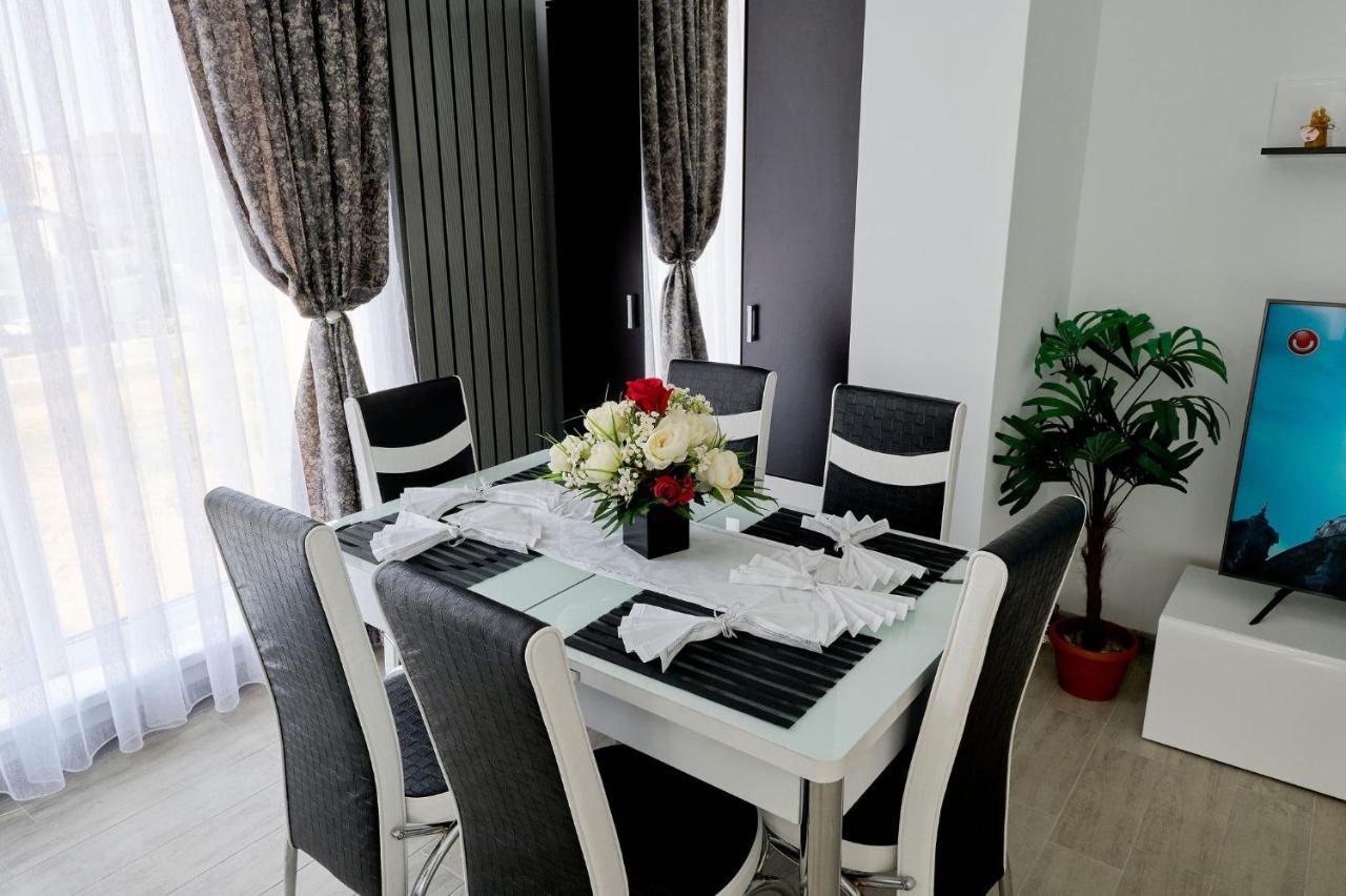 Moon Sea View Apartment - Spa N Pools Resort Mamaia Exteriér fotografie